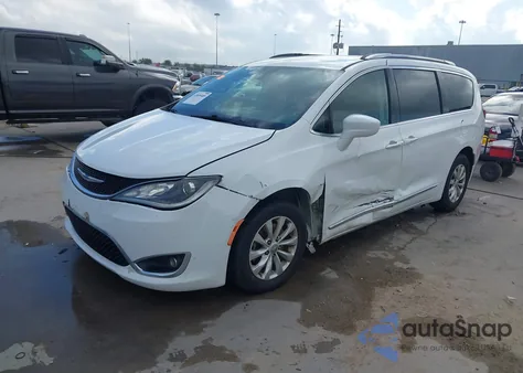 2019 Chrysler Pacifica Touring L from USA, damaged, VIN 2C4RC1BG6KR593077